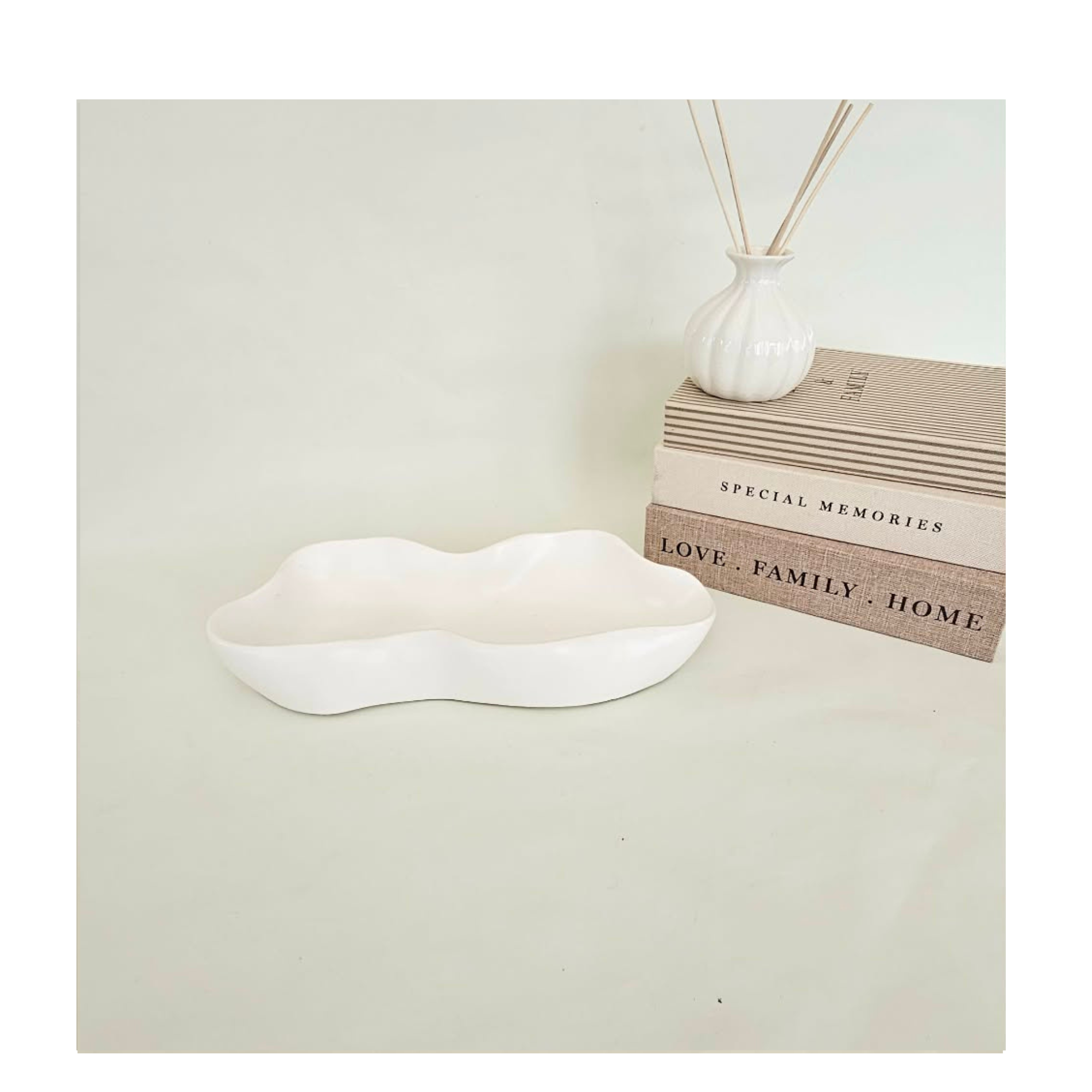 White Sculpted Catch-All Tray