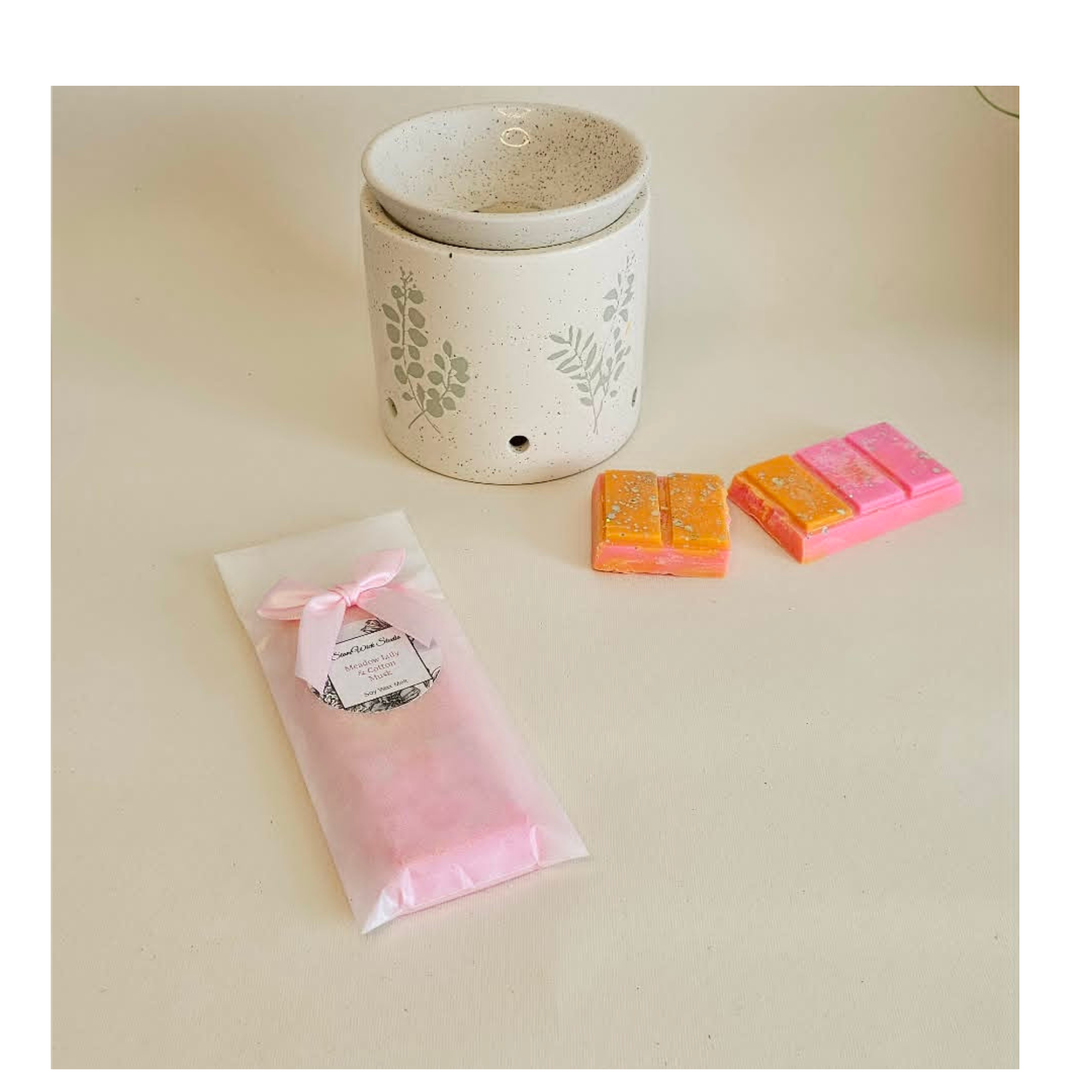 Meadow Lily & Cotton Musk Soy Wax Snap bar - Golden Glow