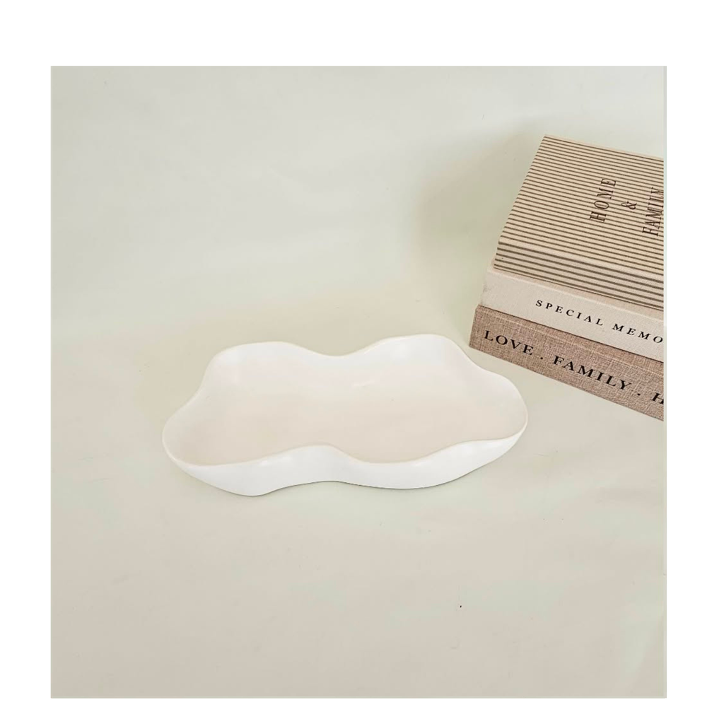 White Sculpted Catch-All Tray