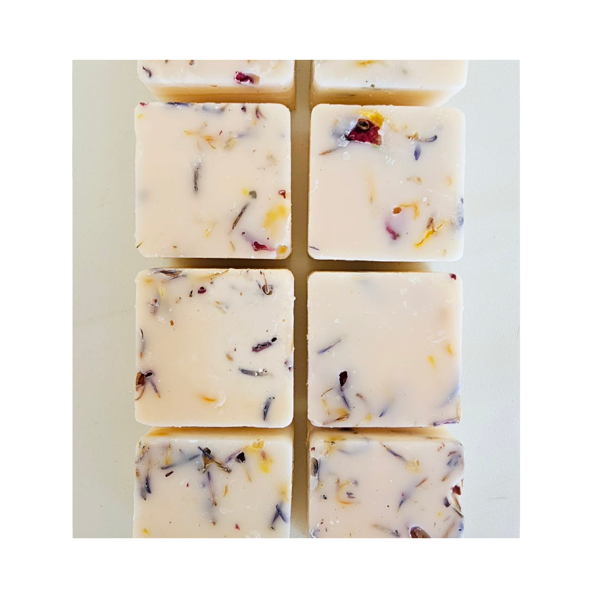 Velvet Bloom Aroma Cubes | Black Iris & Musk